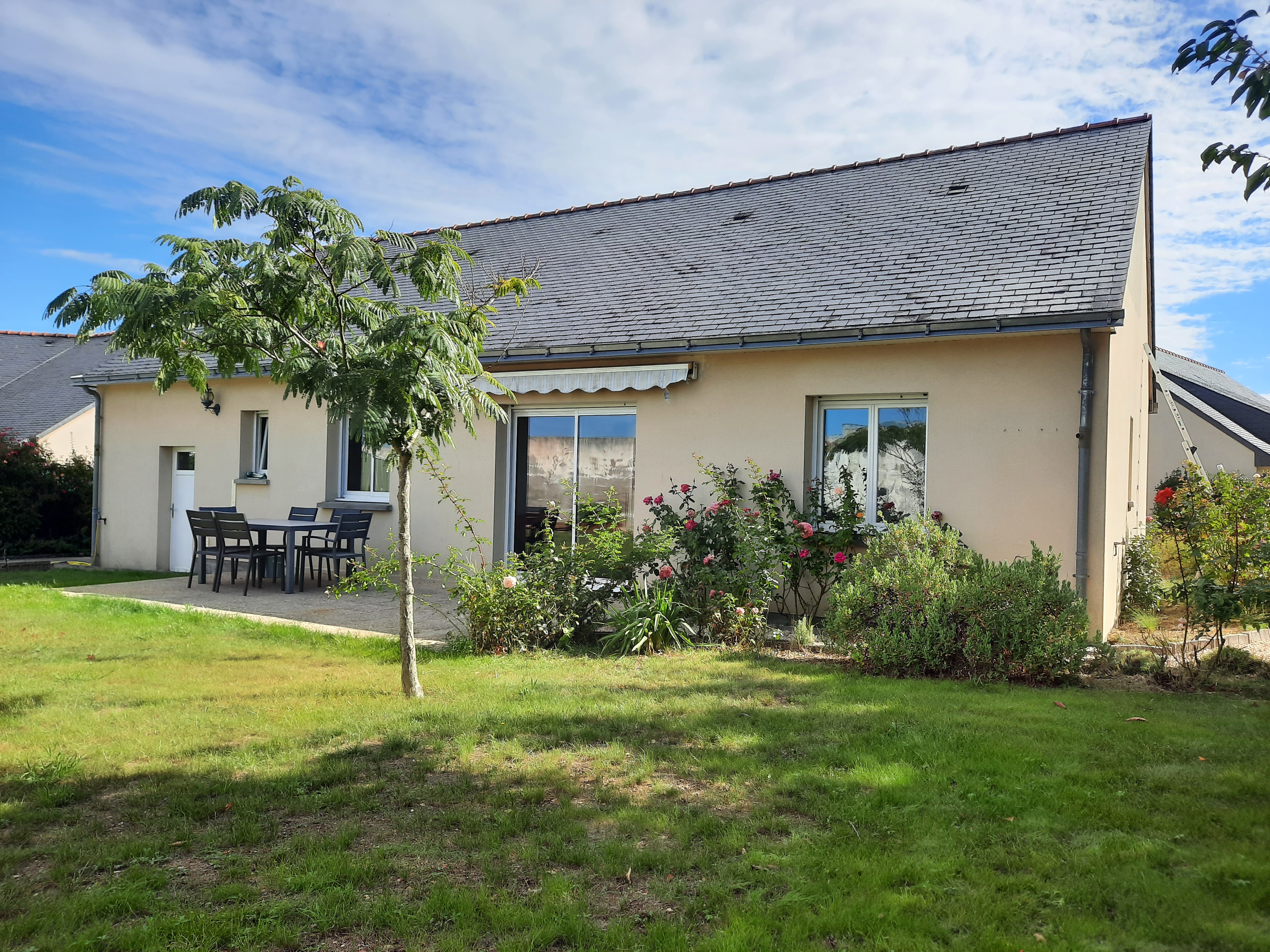 Maison à Vendre à Nedroma Pas Cher